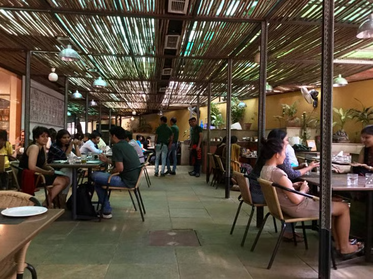 Open-air café evening gathering in Bengaluru